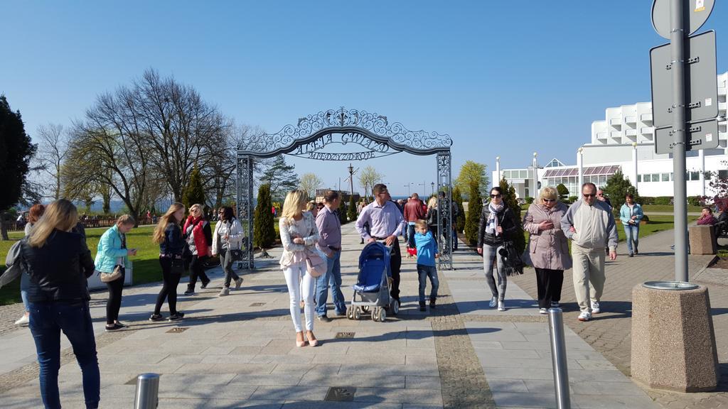 Osrodek Wczasowy Zloty Dab - Domki Hotel Miedzyzdroje Luaran gambar